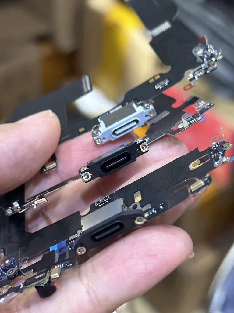 iphone 15设计图、usb-c和sim卡托曝光，要限速！